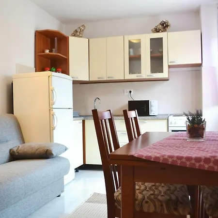Marina Trogir